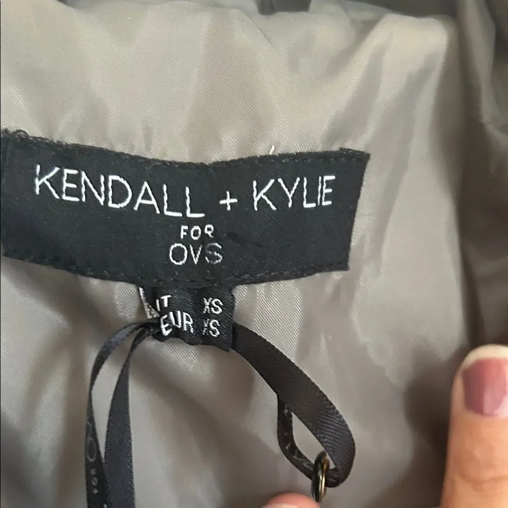Kendall & Kylie crop olive Puffer Jacket size xs New no tag